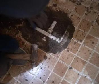 盘龙卫生间漏水维修公司为您分享下卫生间渗水如何处理及注意事项